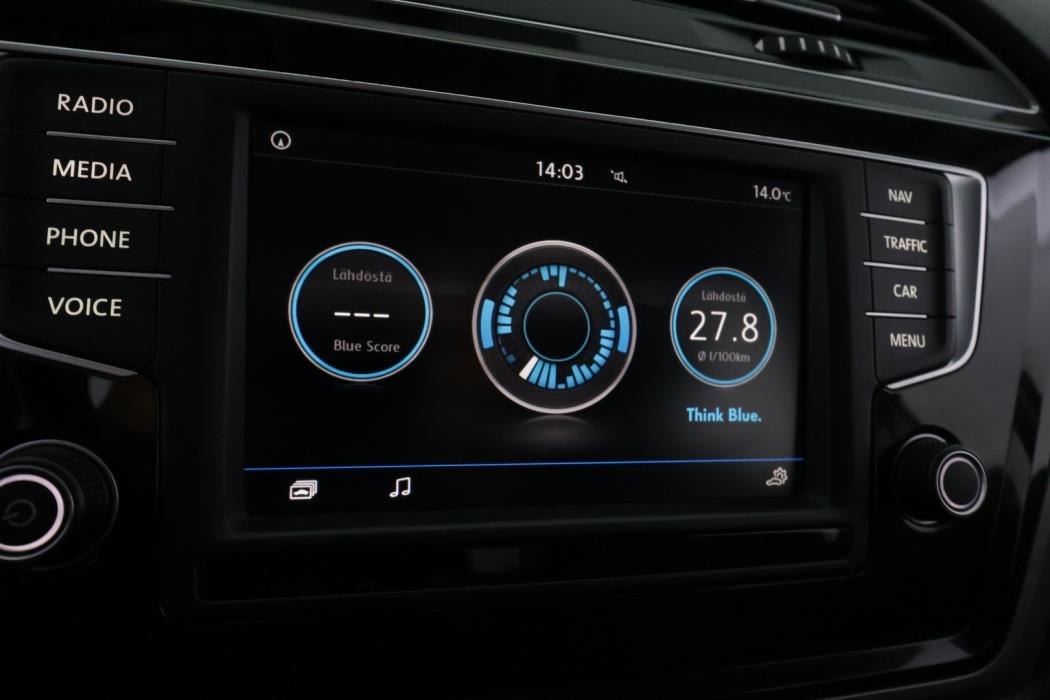 VOLKSWAGEN Touran 2017