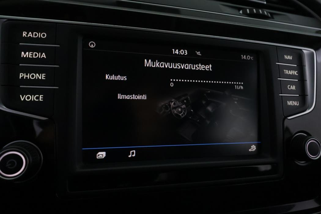 VOLKSWAGEN Touran 2017