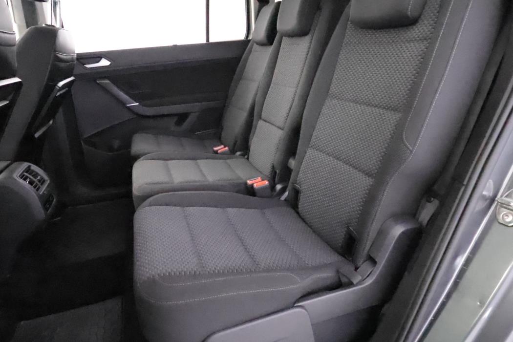VOLKSWAGEN Touran 2017