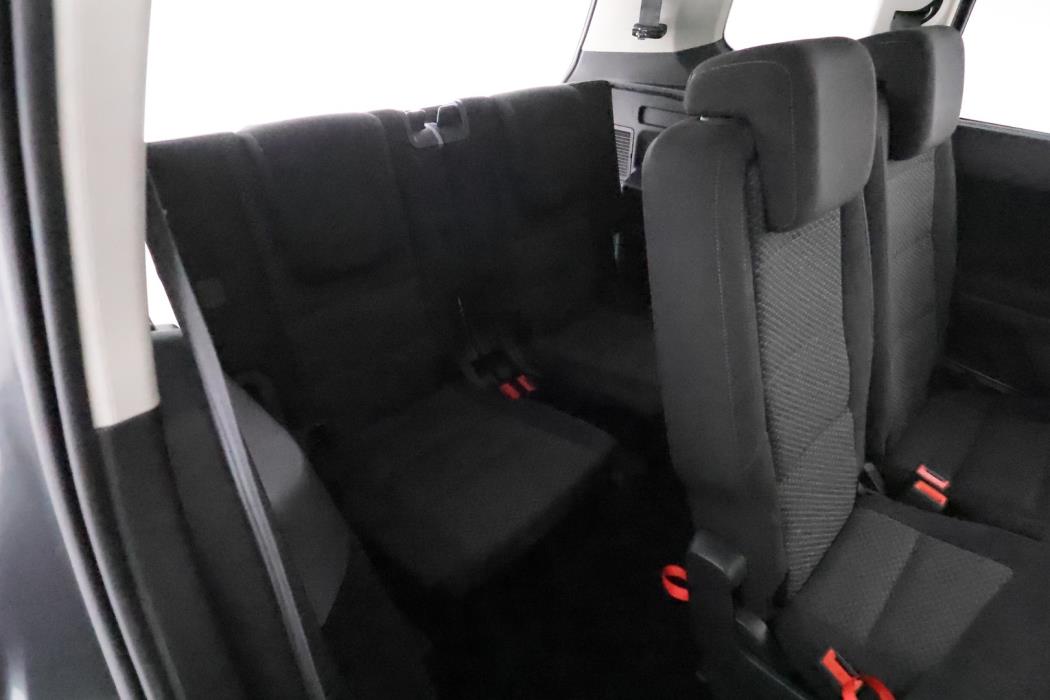 VOLKSWAGEN Touran 2017
