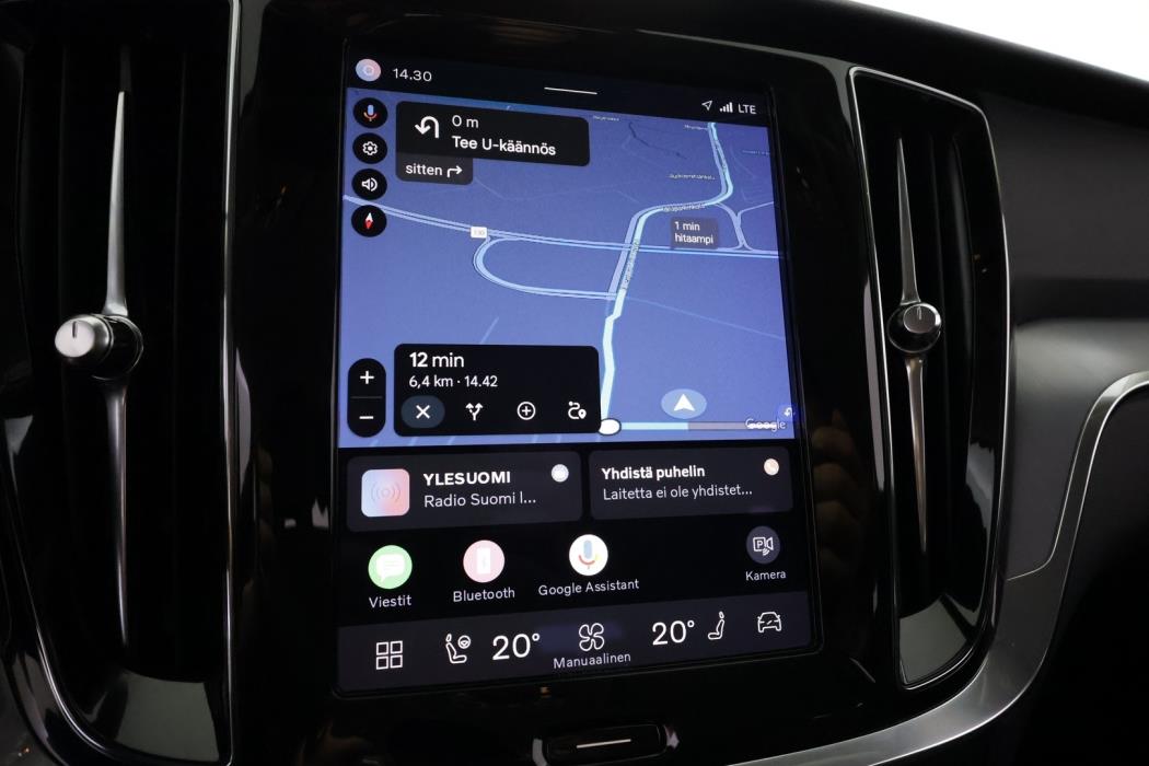 VOLVO V60 2023