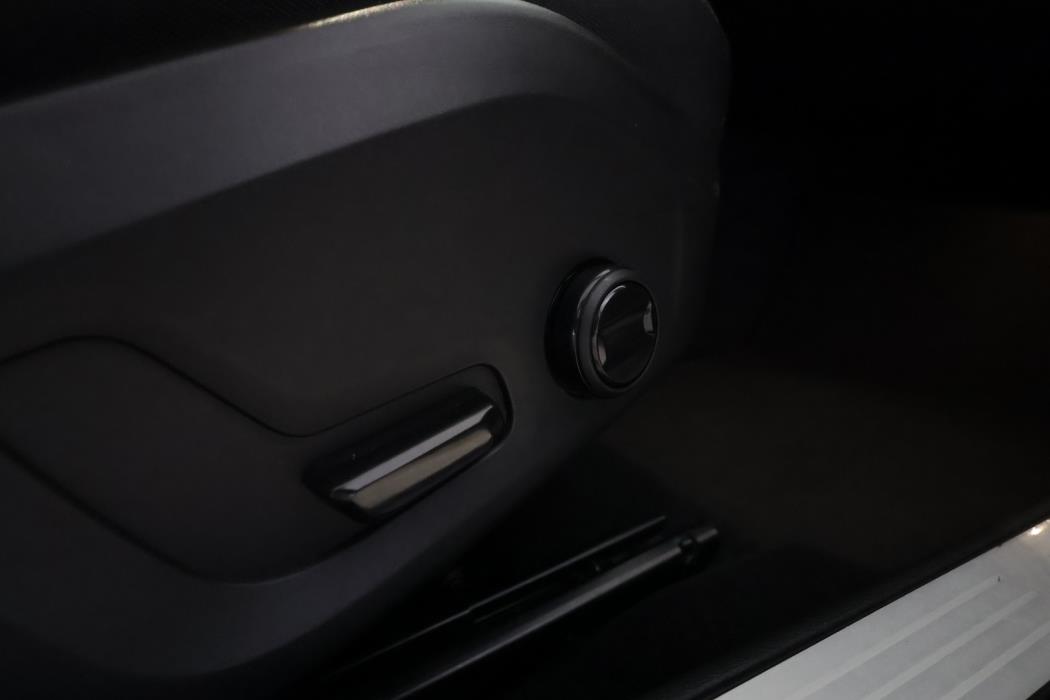 VOLVO V60 2023