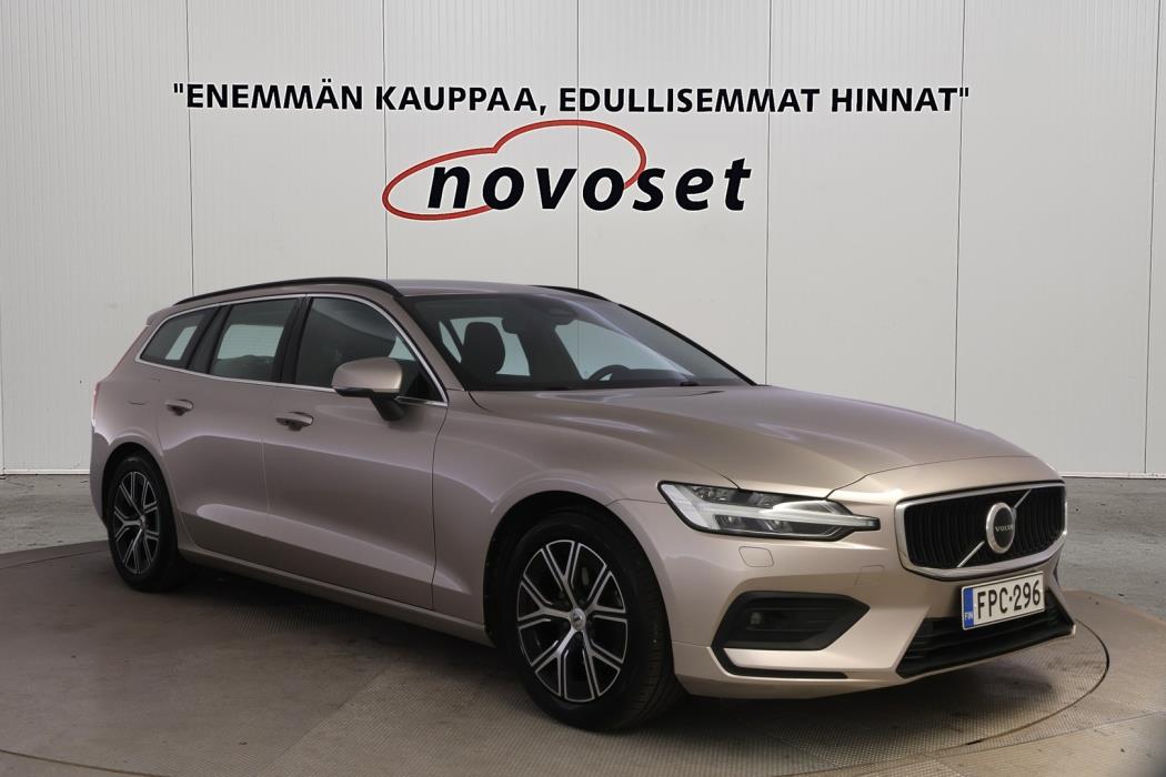 VOLVO V60 2023