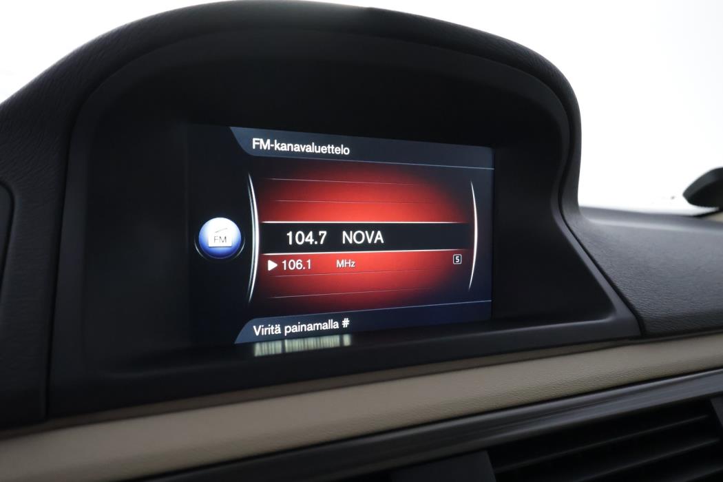 VOLVO XC70 2016