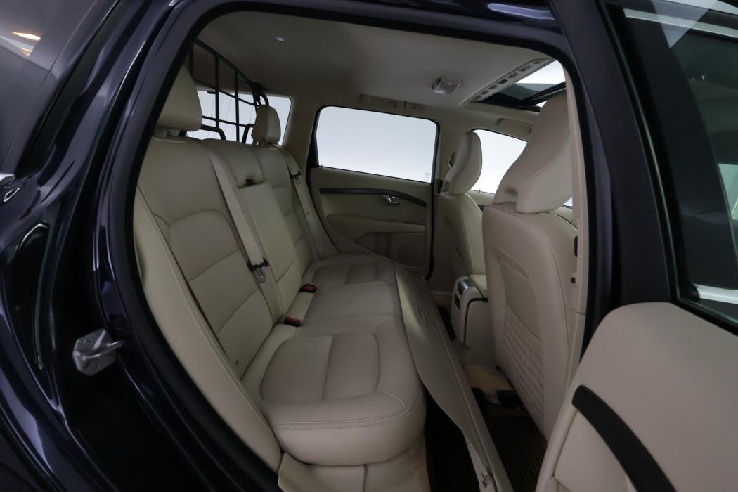 VOLVO XC70 2016