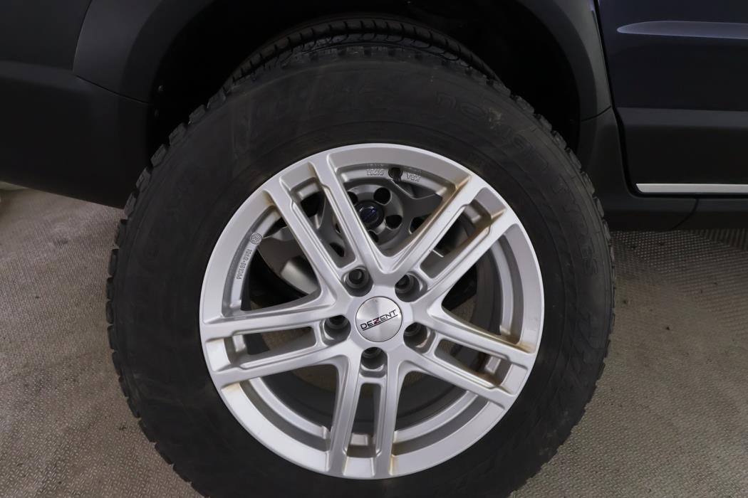 VOLVO XC70 2016
