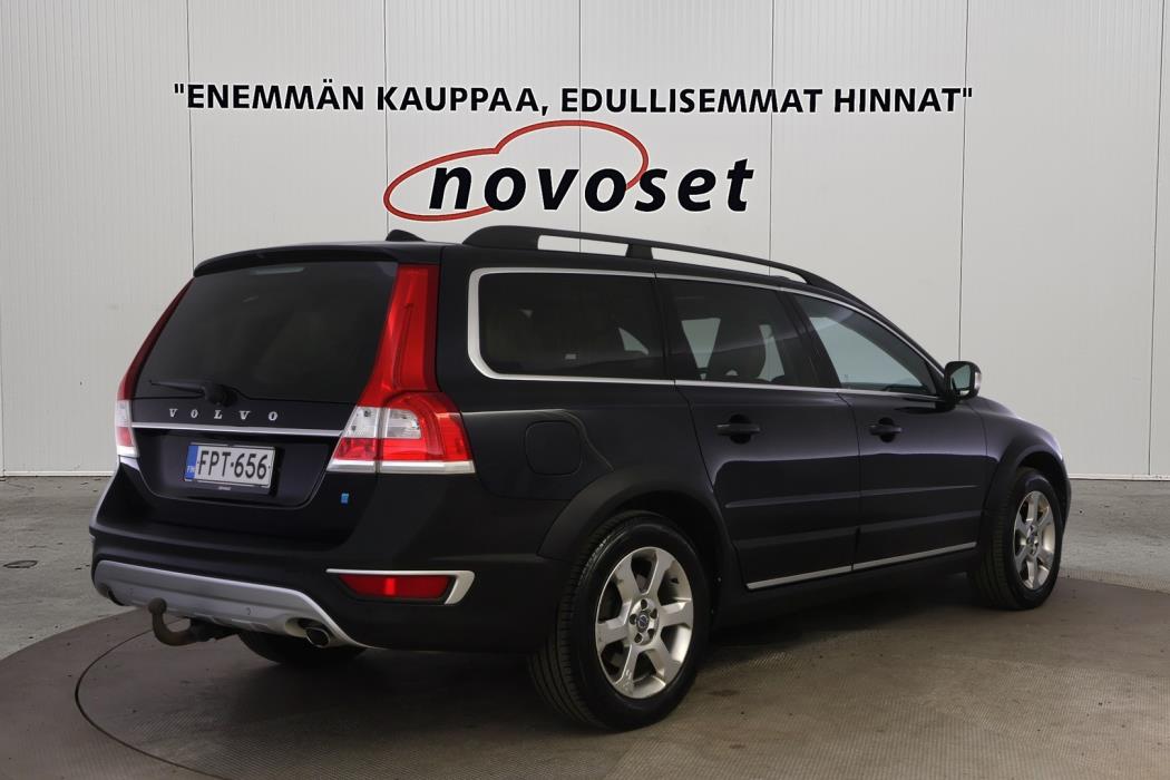 VOLVO XC70 2016