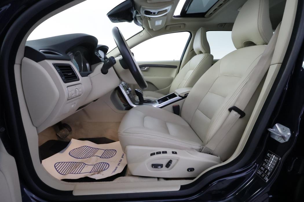VOLVO XC70 2016