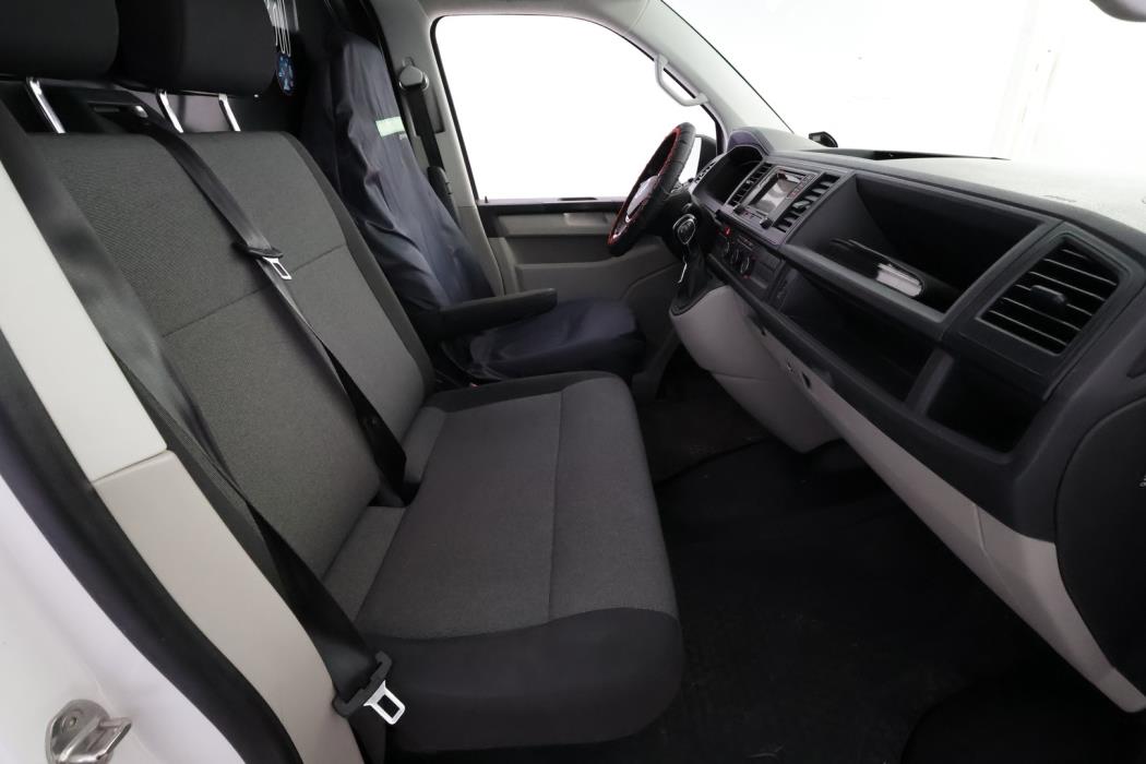 VOLKSWAGEN Transporter 2017