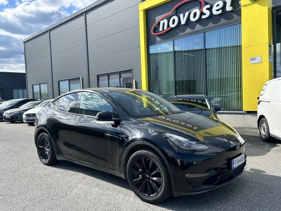 TESLA Model Y 2022