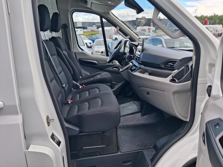 MAXUS E-DELIVER 9 2023