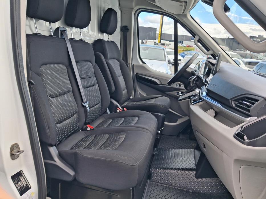 MAXUS E-DELIVER 9 2023