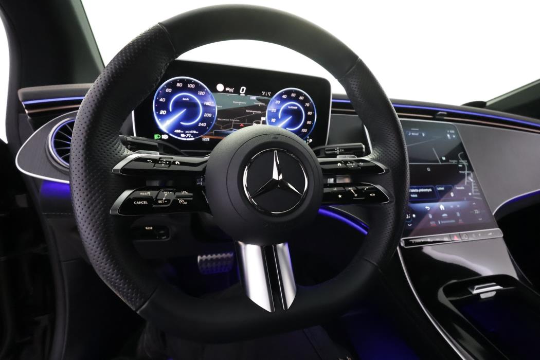 MERCEDES-BENZ EQE 2025