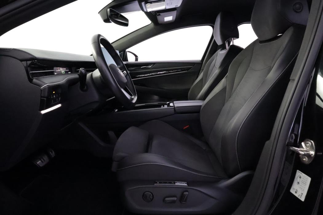 VOLKSWAGEN ID.7 2025