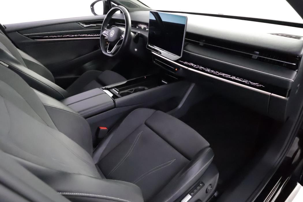VOLKSWAGEN ID.7 2025