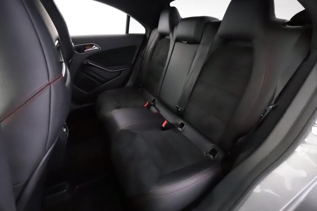 MERCEDES-BENZ CLA 2016