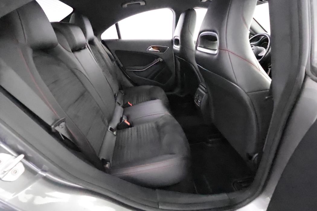 MERCEDES-BENZ CLA 2016