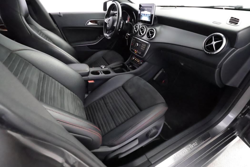 MERCEDES-BENZ CLA 2016