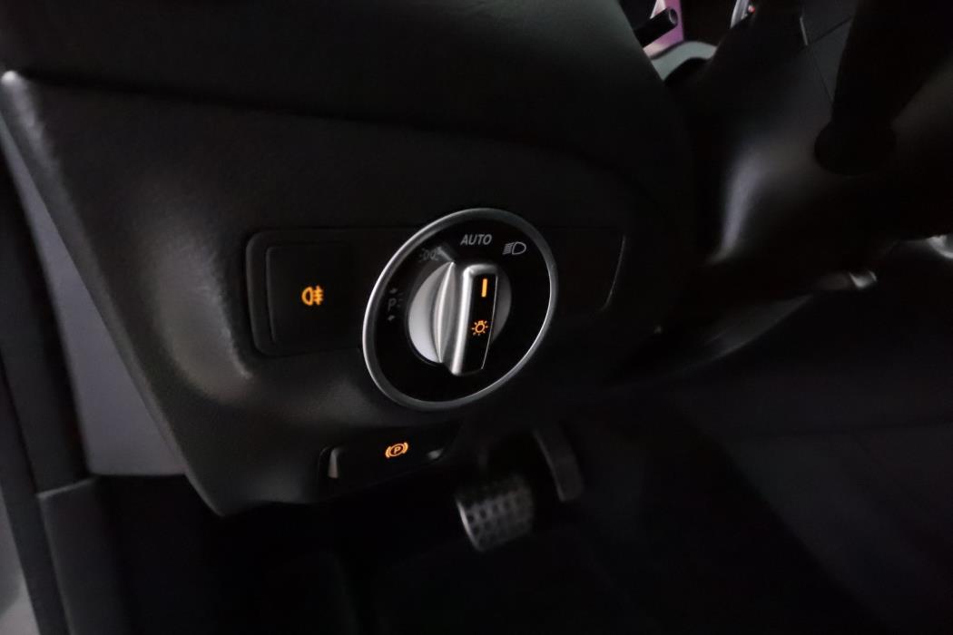 MERCEDES-BENZ CLA 2016