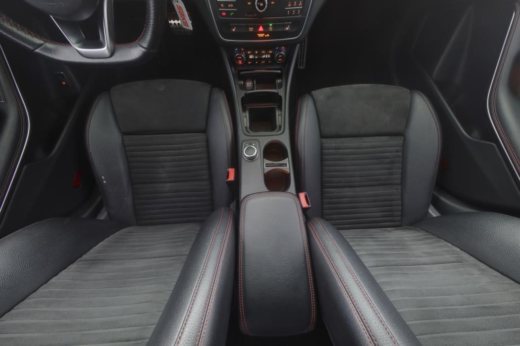 MERCEDES-BENZ CLA 2016