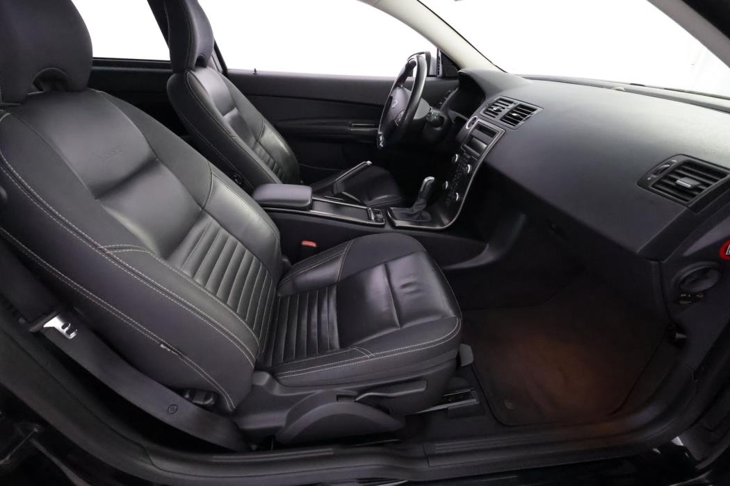 VOLVO C30 2012