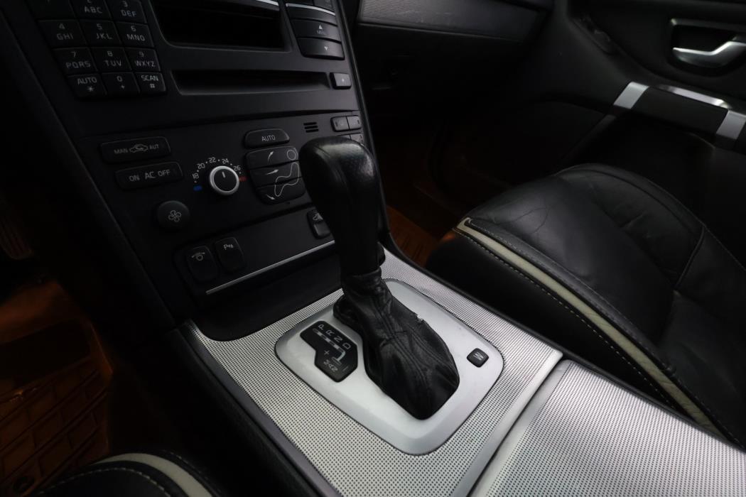 VOLVO XC90 2010