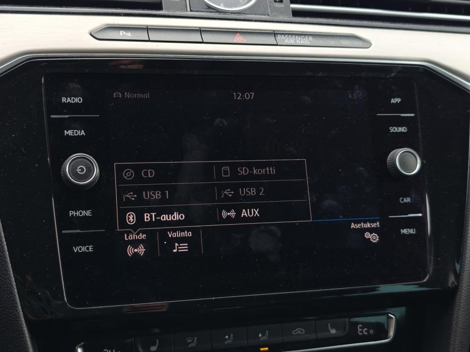 VOLKSWAGEN Passat 2018