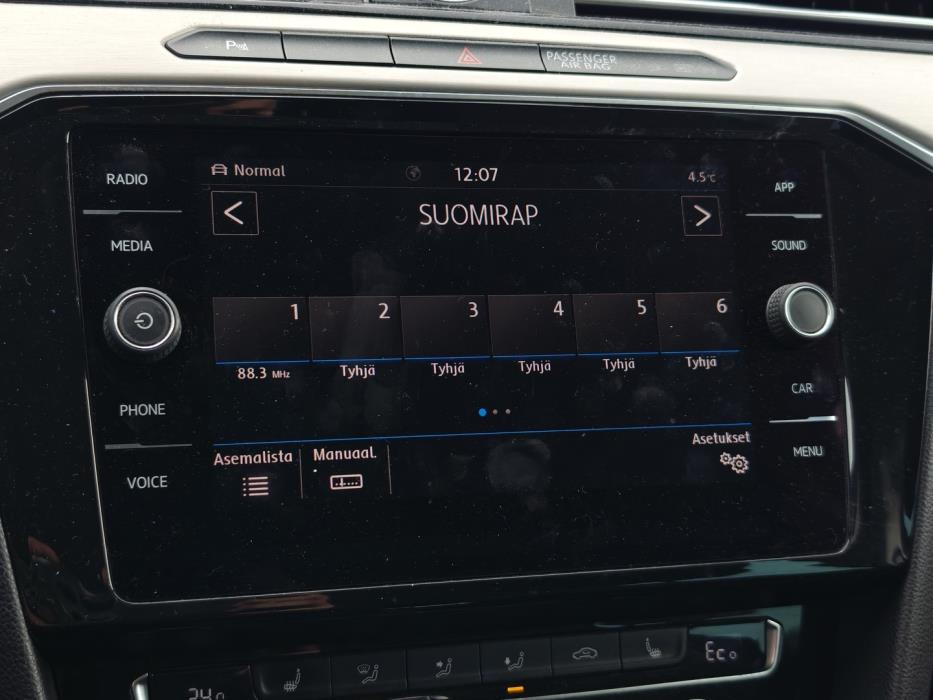 VOLKSWAGEN Passat 2018