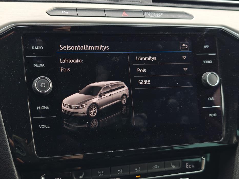 VOLKSWAGEN Passat 2018