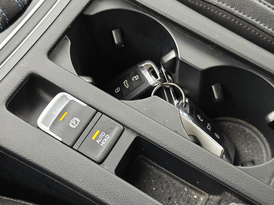 VOLKSWAGEN Passat 2018