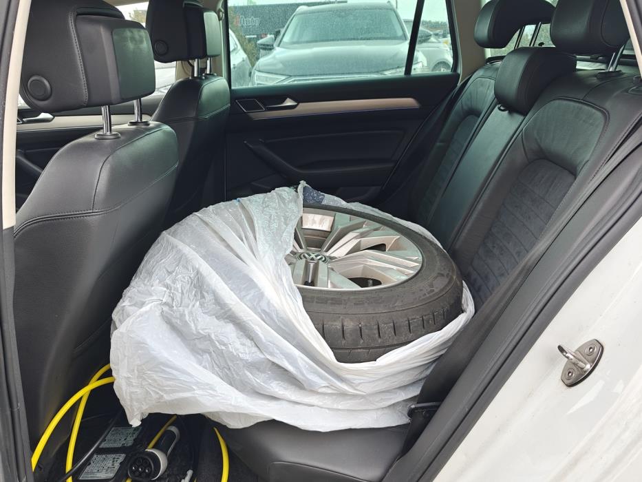 VOLKSWAGEN Passat 2018