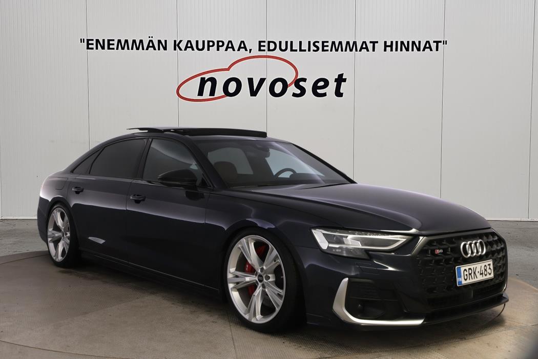 AUDI A8 2023