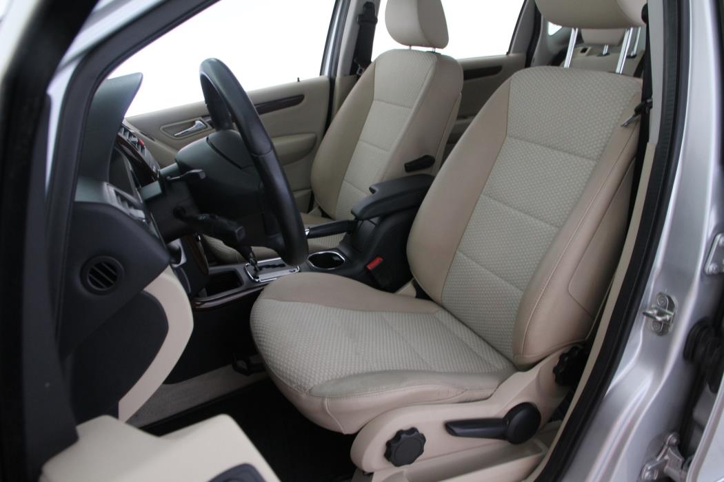 MERCEDES-BENZ A 2009