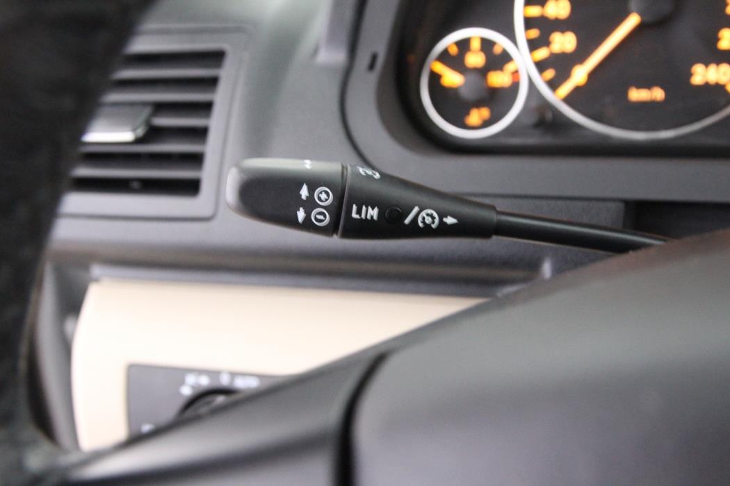 MERCEDES-BENZ A 2009