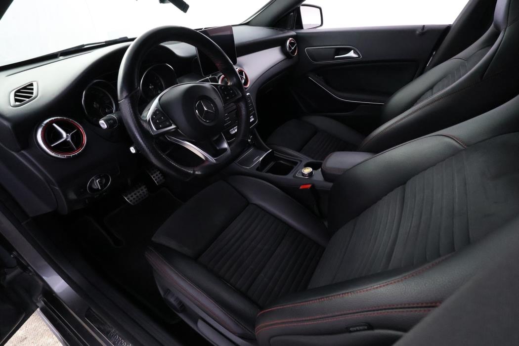 MERCEDES-BENZ CLA 2019