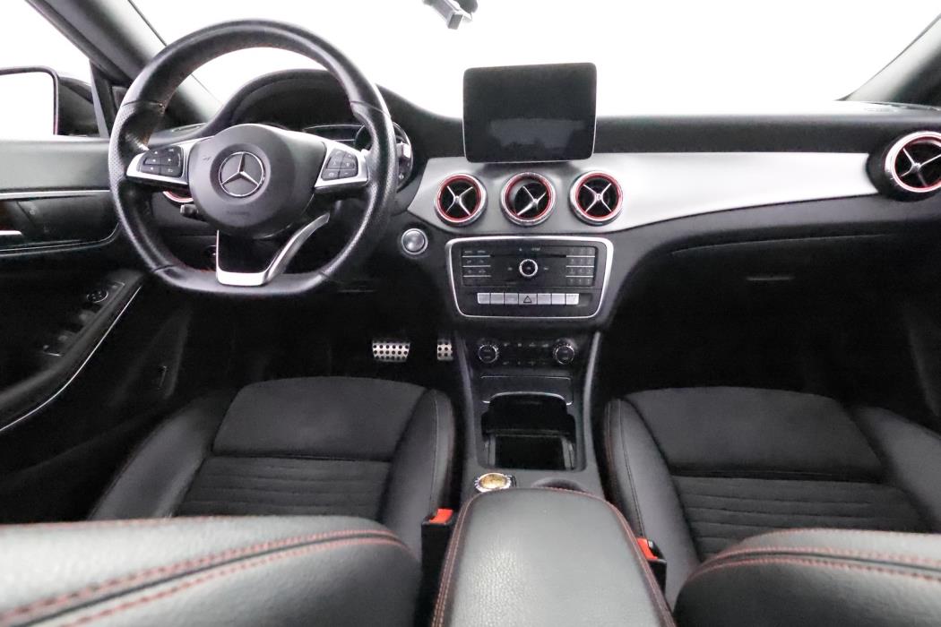 MERCEDES-BENZ CLA 2019