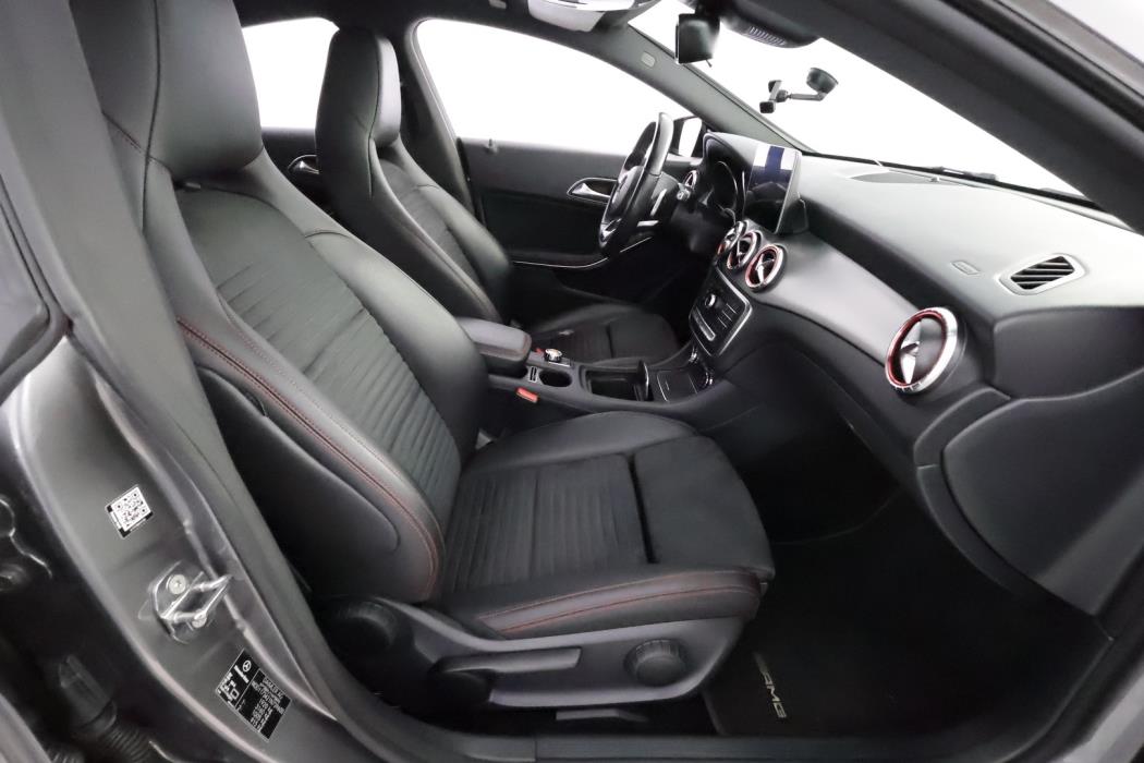 MERCEDES-BENZ CLA 2019
