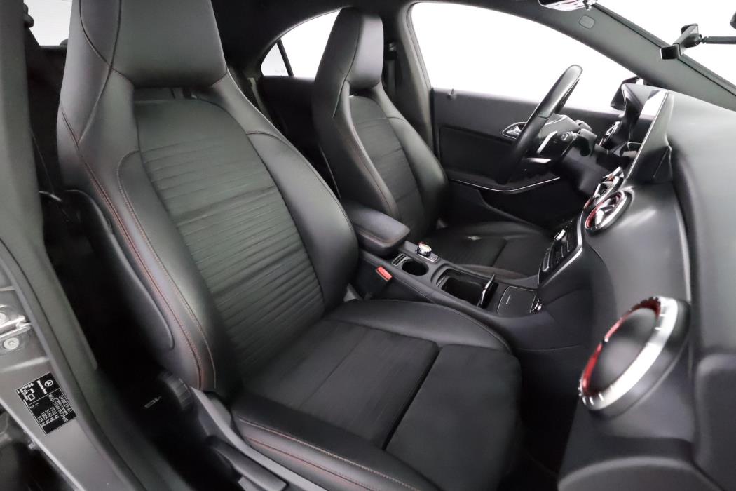 MERCEDES-BENZ CLA 2019