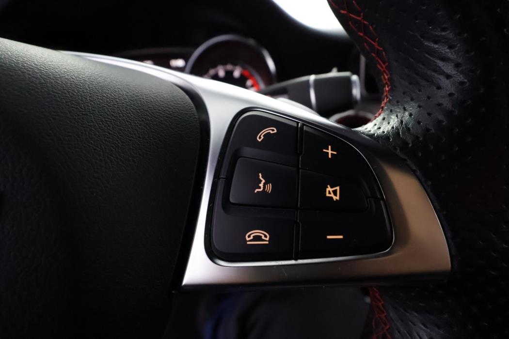 MERCEDES-BENZ CLA 2019