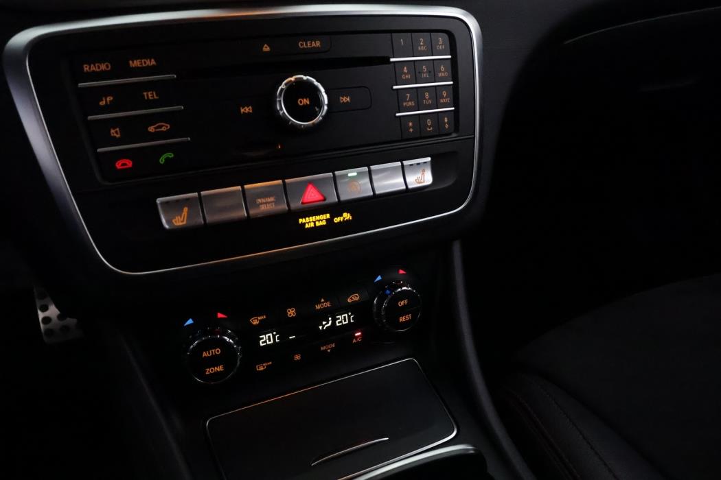 MERCEDES-BENZ CLA 2019