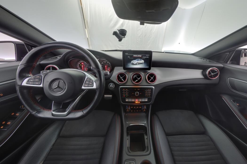MERCEDES-BENZ CLA 2019