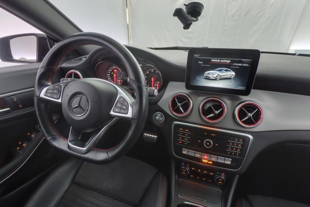 MERCEDES-BENZ CLA 2019