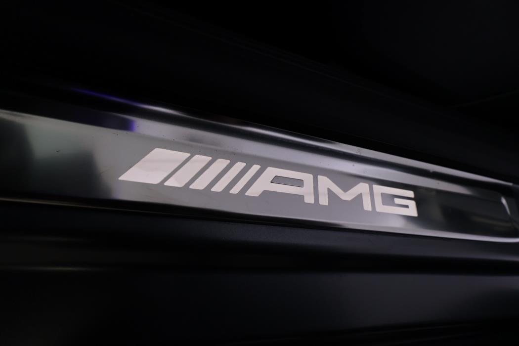 MERCEDES-BENZ EQS 2022