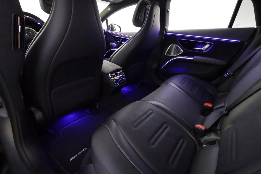 MERCEDES-BENZ EQS 2022