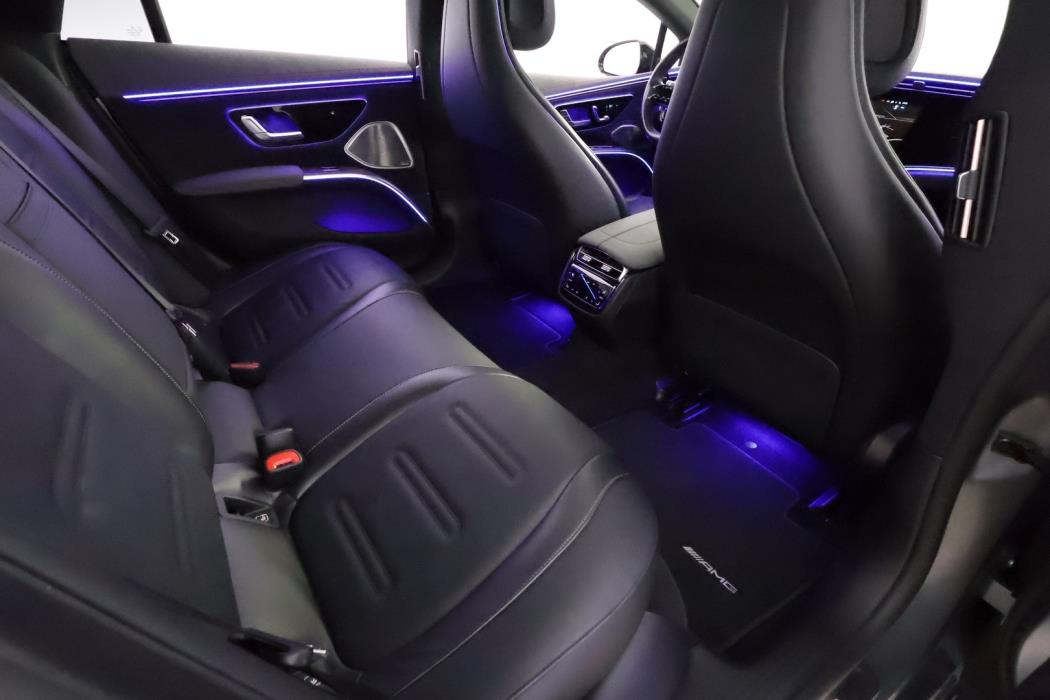 MERCEDES-BENZ EQS 2022