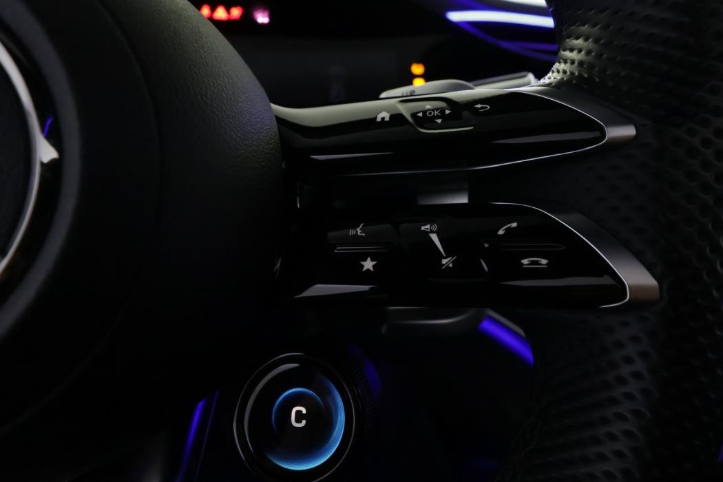 MERCEDES-BENZ EQS 2022