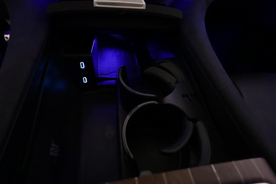 MERCEDES-BENZ EQS 2022