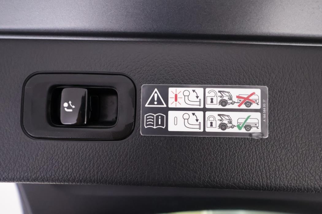MERCEDES-BENZ EQS 2022