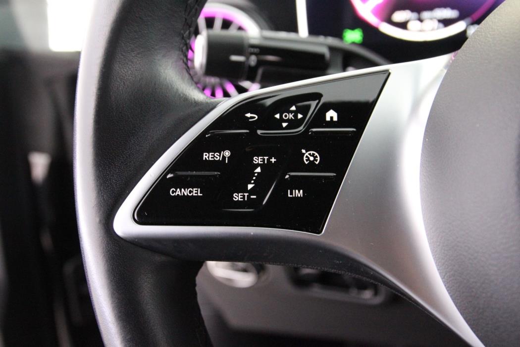 MERCEDES-BENZ EQE 2023