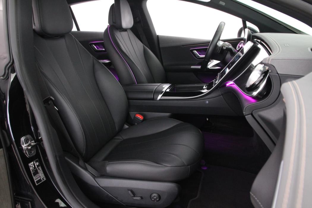 MERCEDES-BENZ EQE 2023